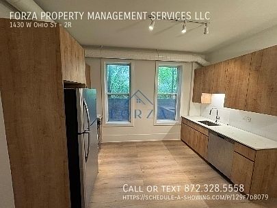 3rd image of 1430 W Ohio St APT 2R