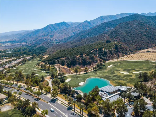 24297 Songsparrow Ln, Corona, CA 92883