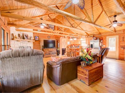 852 Pine Valley Loop, Smithville, TX, 78957