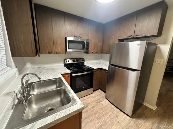 6190 Webster St, Arvada, CO 80003