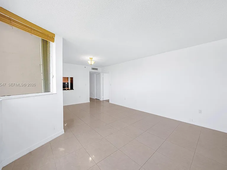 2400 SW 3rd Ave #706 — Photo 9