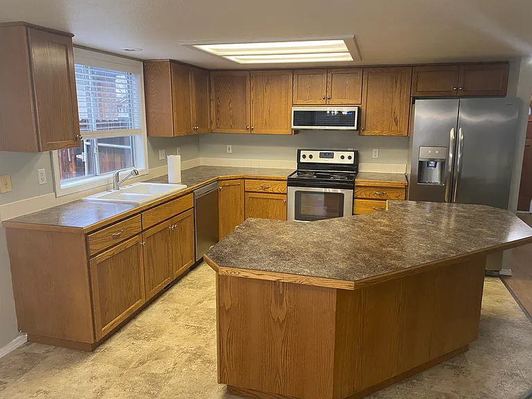 1856 N Pilgrim Ave — Photo 3