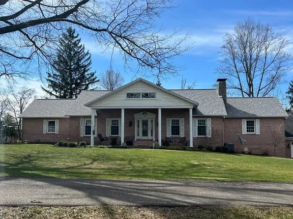 2 Beechwood Drive, Wheeling, WV 26003