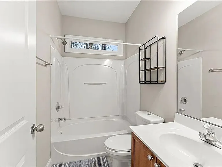 5987 Wellington Ave — Photo 14