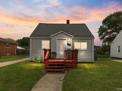 25218 Dodge St, Roseville, MI, 48066