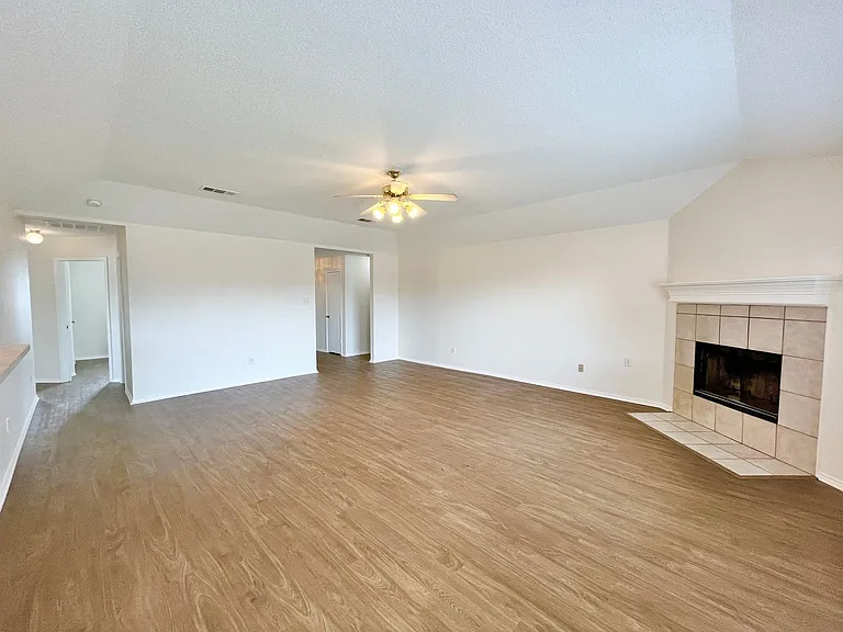 1621 Antelope Run — Photo 3