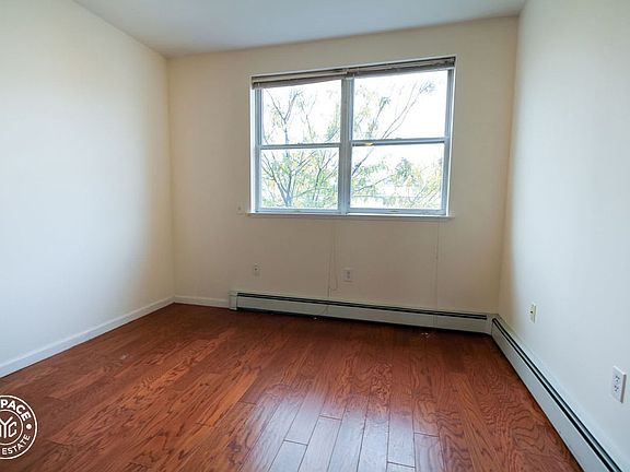 4th image of 1356 Dekalb Ave APT 5