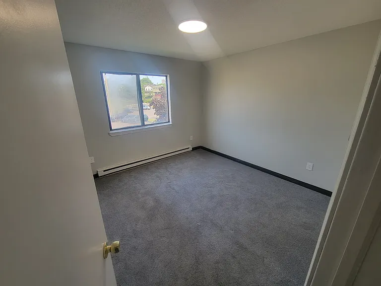 9 Store Ave #22 — Photo 6