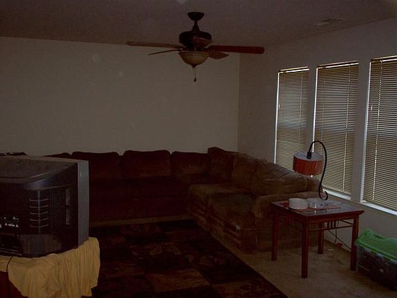 3rd image of 1232 Shadow Creek Dr