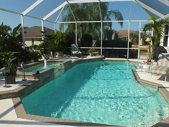 2nd image of 2206 Arbor Glenn Ct