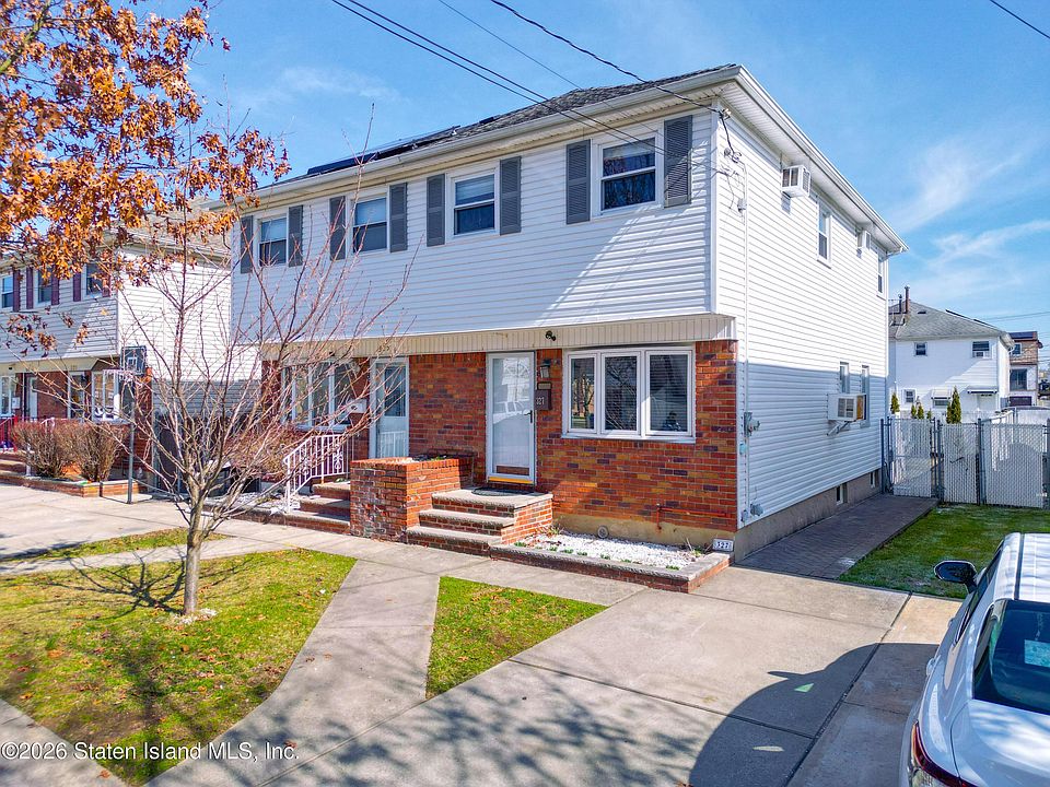 2nd image of 327 Chesterton Ave