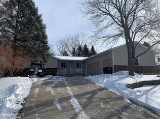 4942 Stauffer Ave SE, Grand Rapids, MI 49508