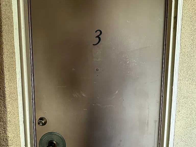 1367 W 8th St #3 — Photo 2