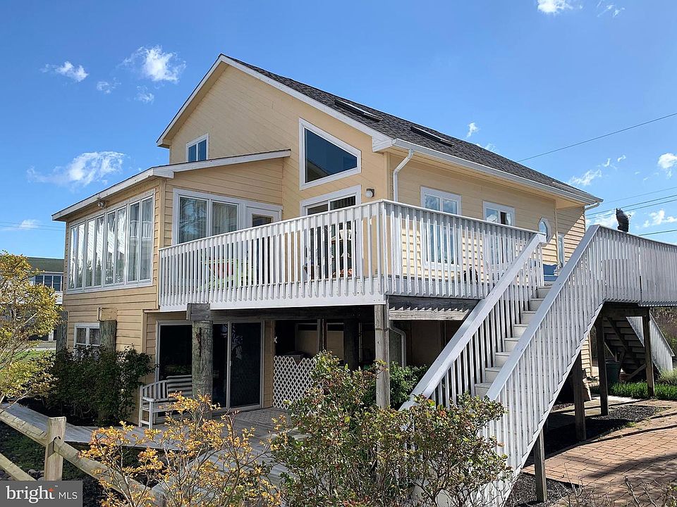 1st image of 35199 Hassell Ave