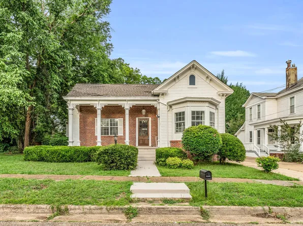 411 7th St S, Columbus, MS 39701