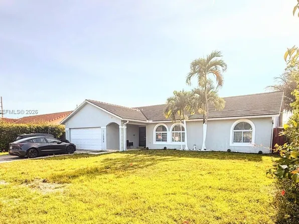 15046 SW 148th Pl, Miami, FL 33196