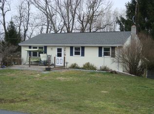 2932 Mount Hope Home Rd, Manheim, PA 17545