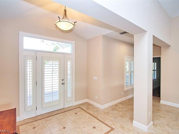 3rd image of 15772 Caloosa Creek Cir