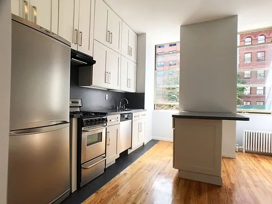Rented by Bohemia Realty Group | media 2