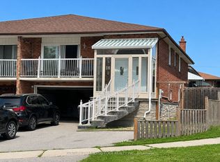 18 Clubhouse Ct, Toronto, ON M3L 2K5
