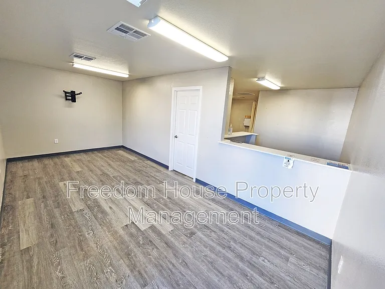 311 S Frontage Rd #104 — Photo 12
