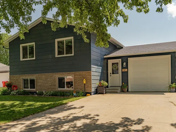 218 Hill Dale Ct NW, Byron, MN 55920