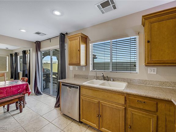5th image of 5064 Sacred Datura Ave