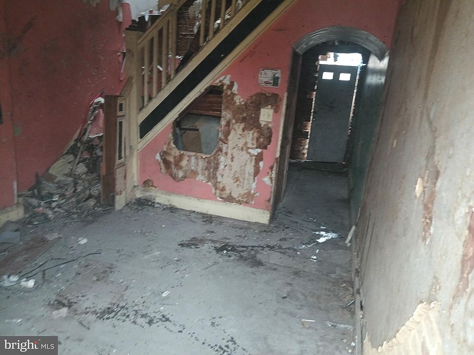 2nd image of 326 N Bruce St