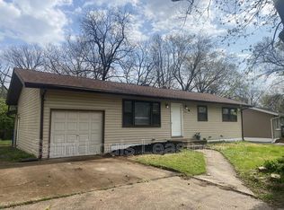 1123 Renshaw Dr, Saint Louis, MO