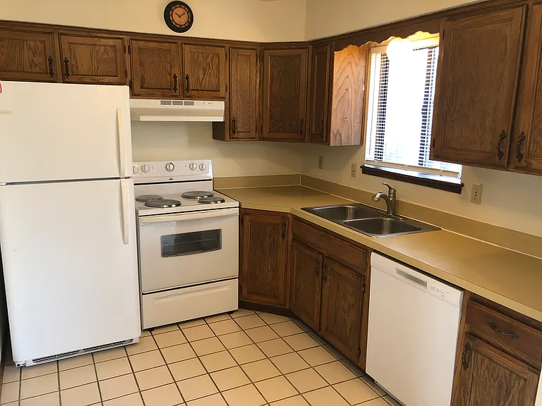 1040 SW Lilly Cir — Photo 15