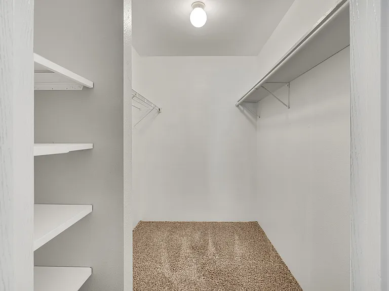 902 S Walden St #106 — Photo 18