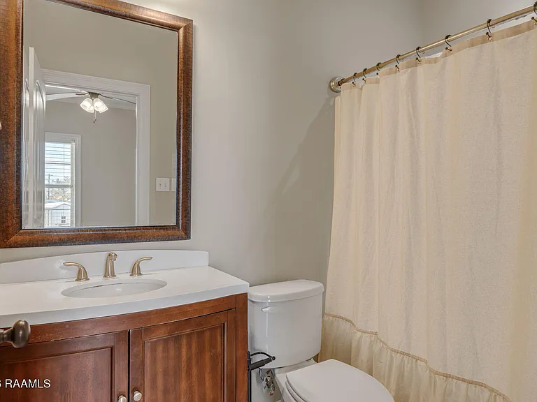 203 Ella St — Photo 14