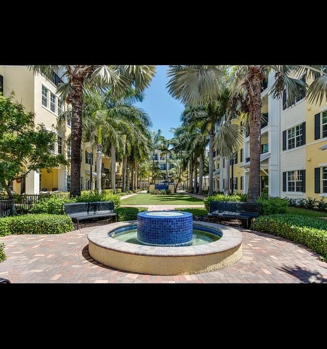 1st image of 226 N Latitude Cir