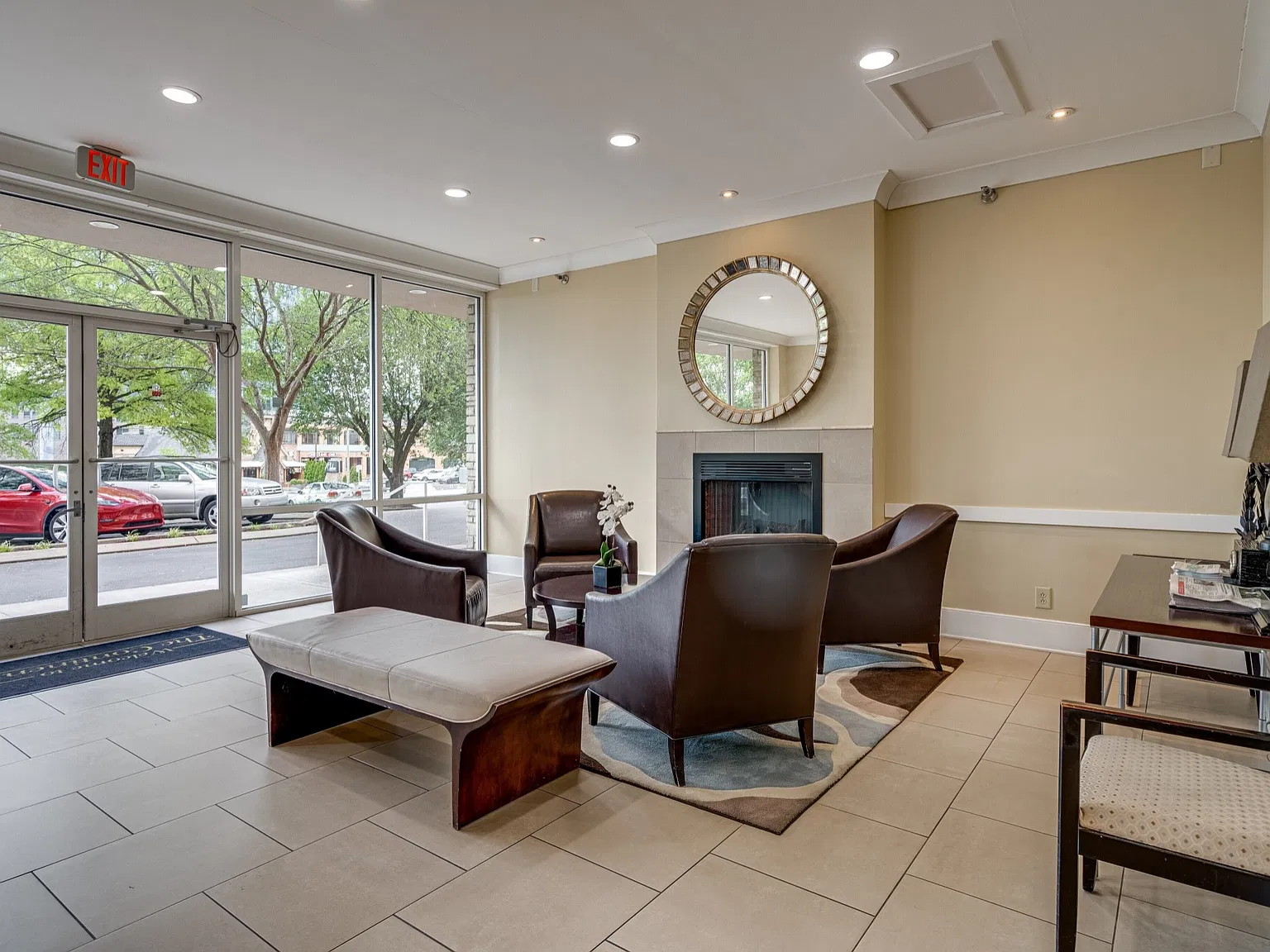 1 bed, 1.0 bath, 736 sqft, $1,650 — Photo 4
