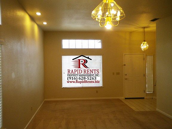 4th image of 100 Faithorne Ln