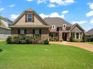 2896 Liam Ln, Nesbit, MS 38651