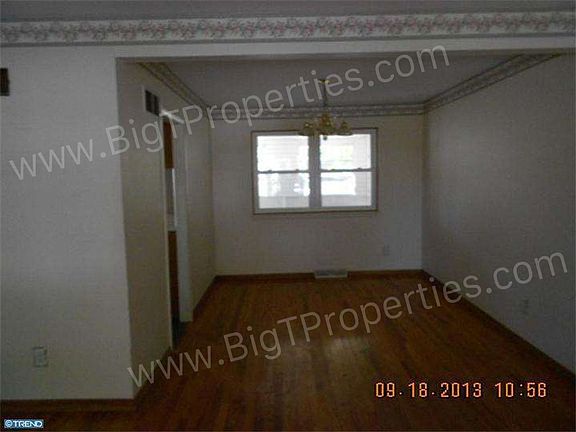 3rd image of 808 Parkside Blvd