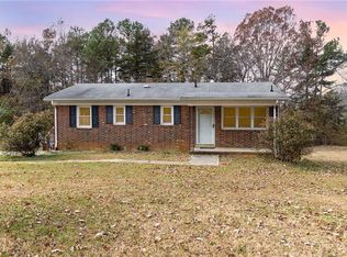 9569 Ridgeville Rd, Leasburg, NC 27291