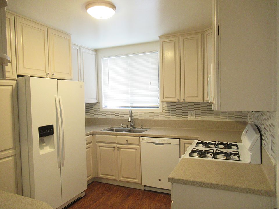 1st image of 1106 S Mayfair Ave