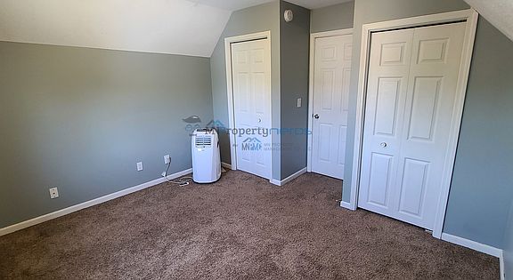 4th image of 2725 Dupont Ave S #B