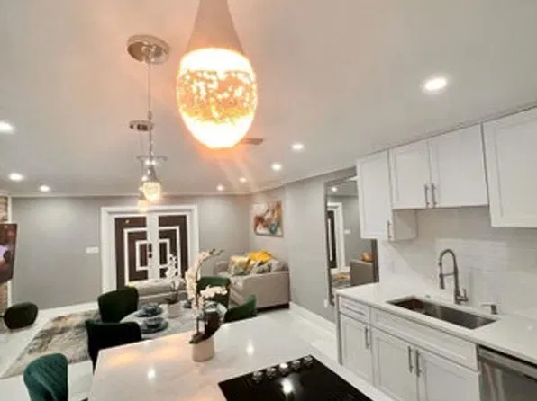 51 Lariat Cir, Boca Raton, FL 33487