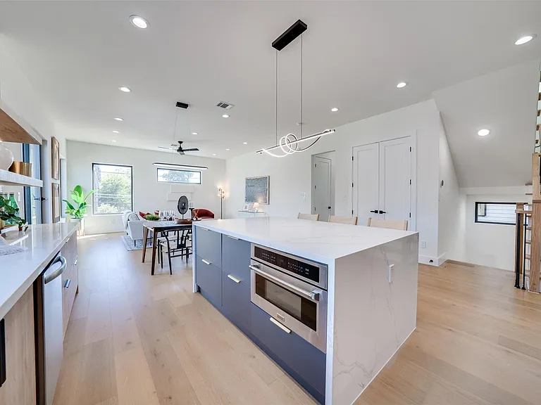 3825 Munger Ave — Photo 16