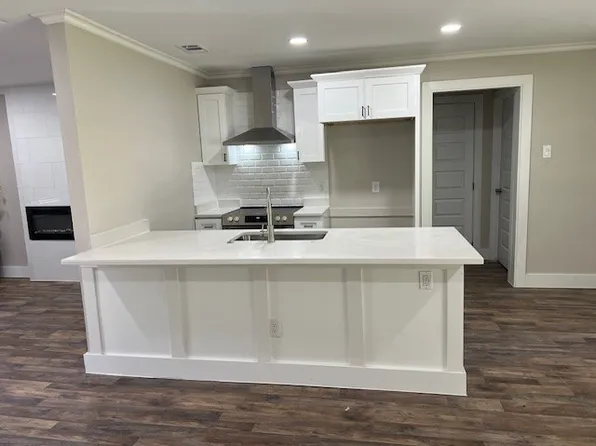 301 Kansas St, Sherman, TX 75090