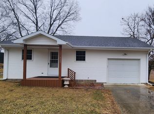 715 S Main St, Veedersburg, IN 47987