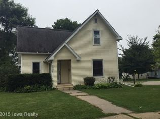 3008 Wood St, Ames, IA 50014