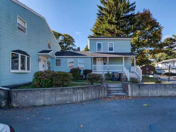 126 Pelham St, Methuen, MA 01844