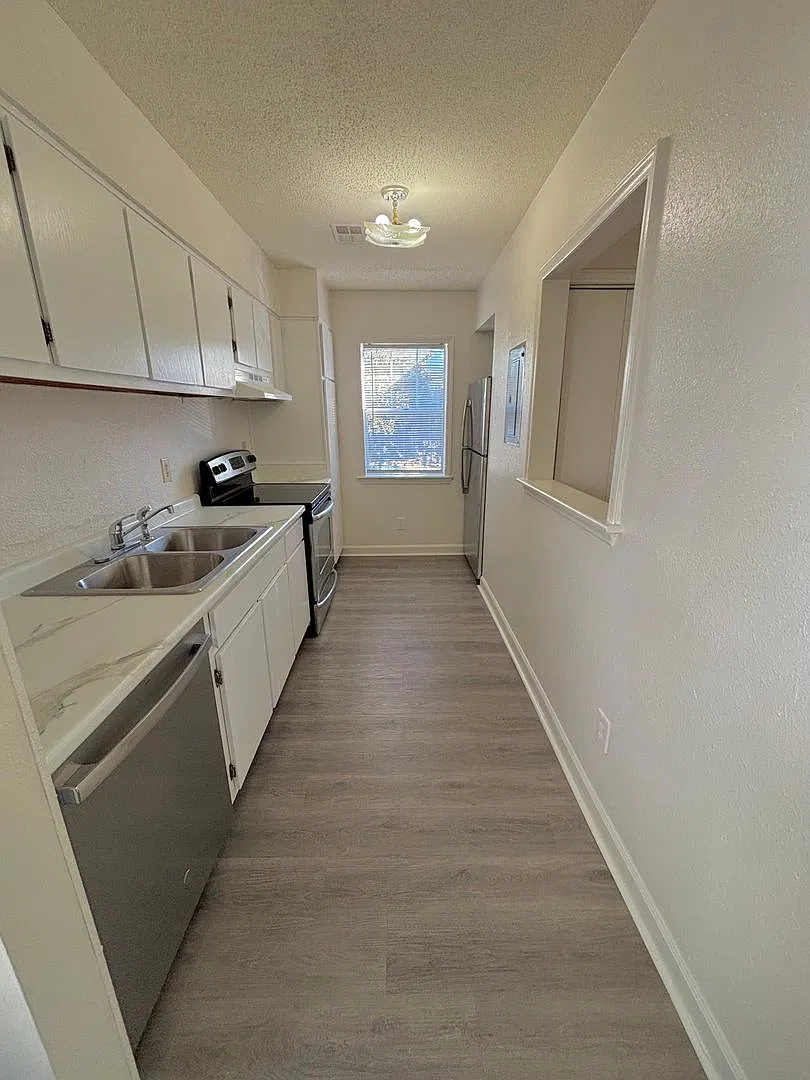 2504-201 Avent Ferry Rd, Raleigh, NC 27606 — Photo 4