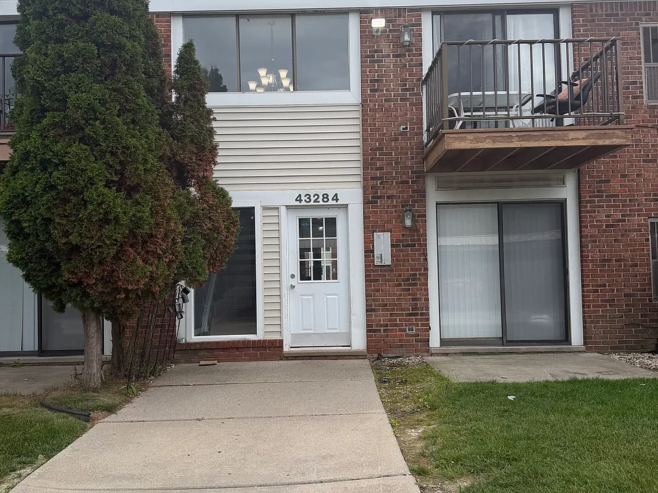 43284 Mound Rd #27