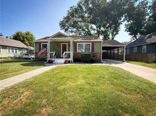 107 SW Monroe St, Lees Summit, MO 64063