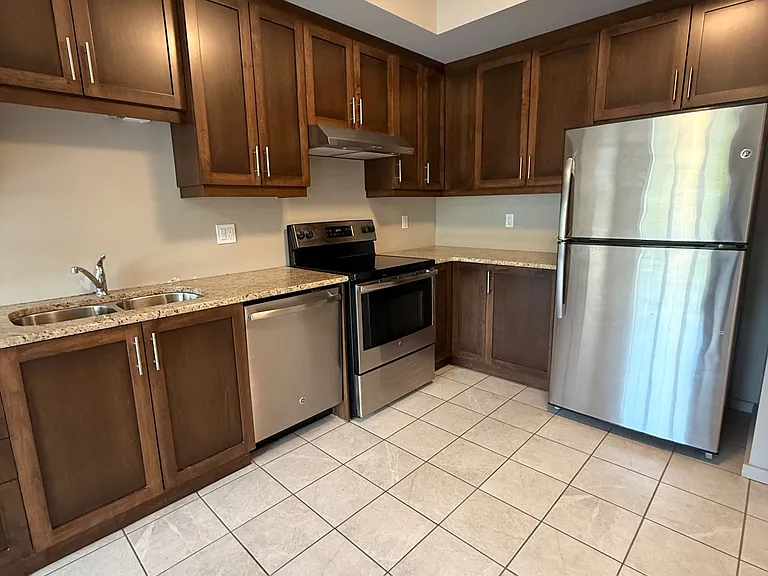 1518 Pelham St #302 — Photo 26
